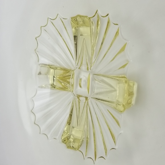 Lancaster Glass Depression Era Yellow Topaz Center Bowl - Picture 9 of 14